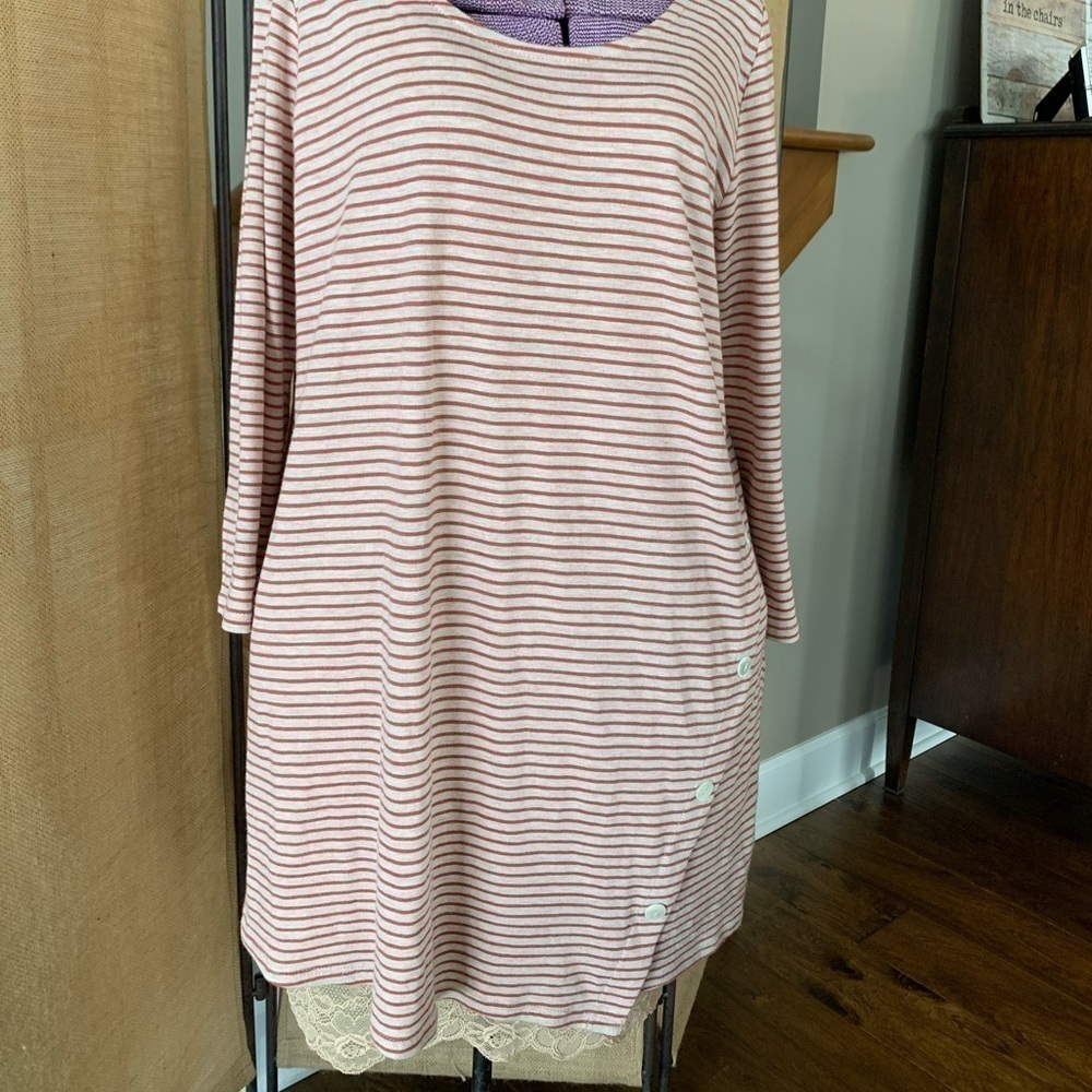 Pure Jill lounge ware. Asymmetrical button. Size medium.